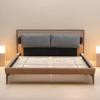 Struttura letto a piattaforma in legno Full/Queen/King Size con testiera imbottita in PU e 2 luci notturne, Marrone+Grigio
